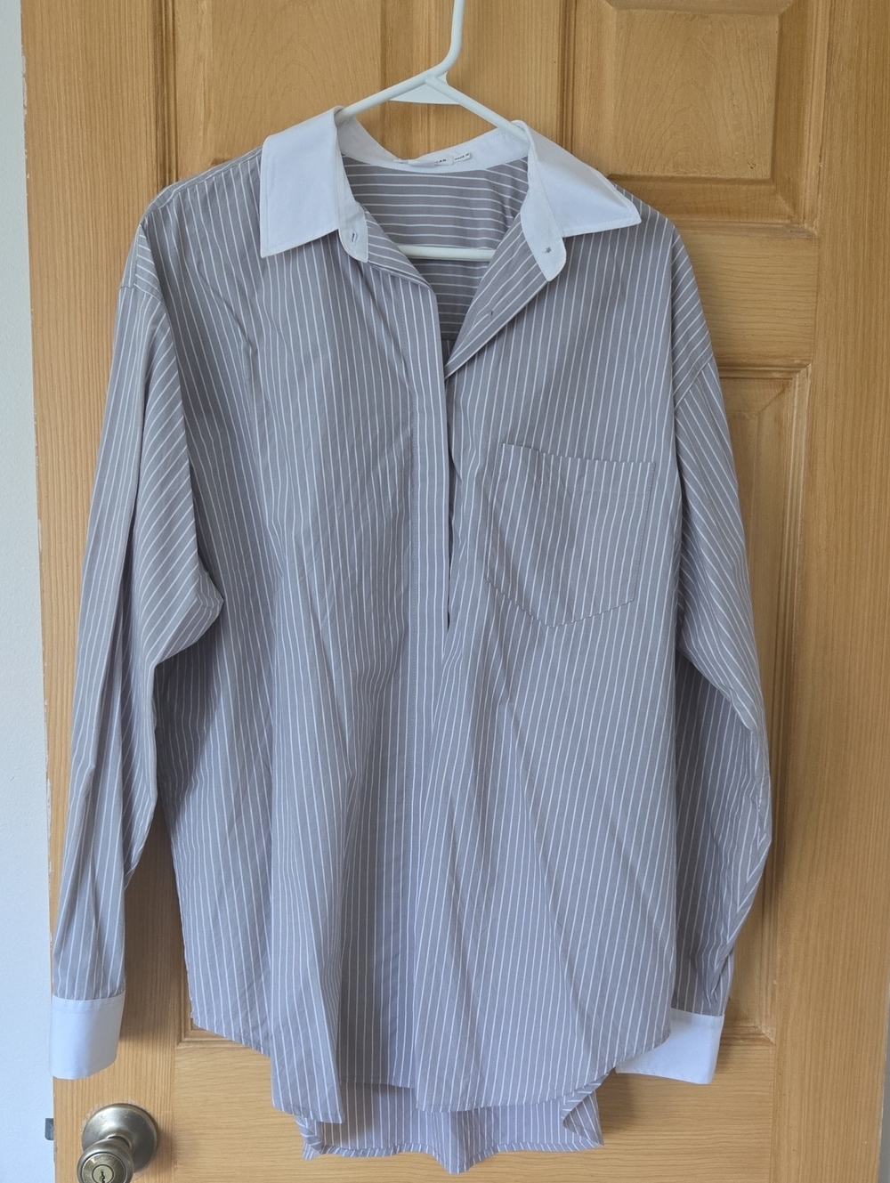 Good American - The Oxford Contrast Shirt